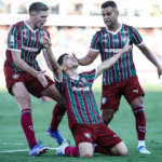 Fluminense fica em...