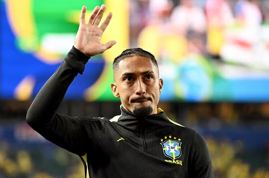 Raphinha não viaja com a seleção brasileira para enfrentar o Japão