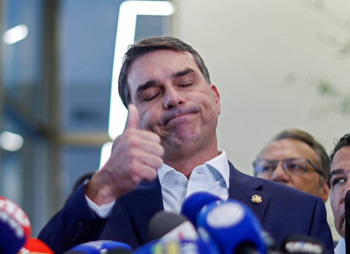 171 Flávio bolsonaro